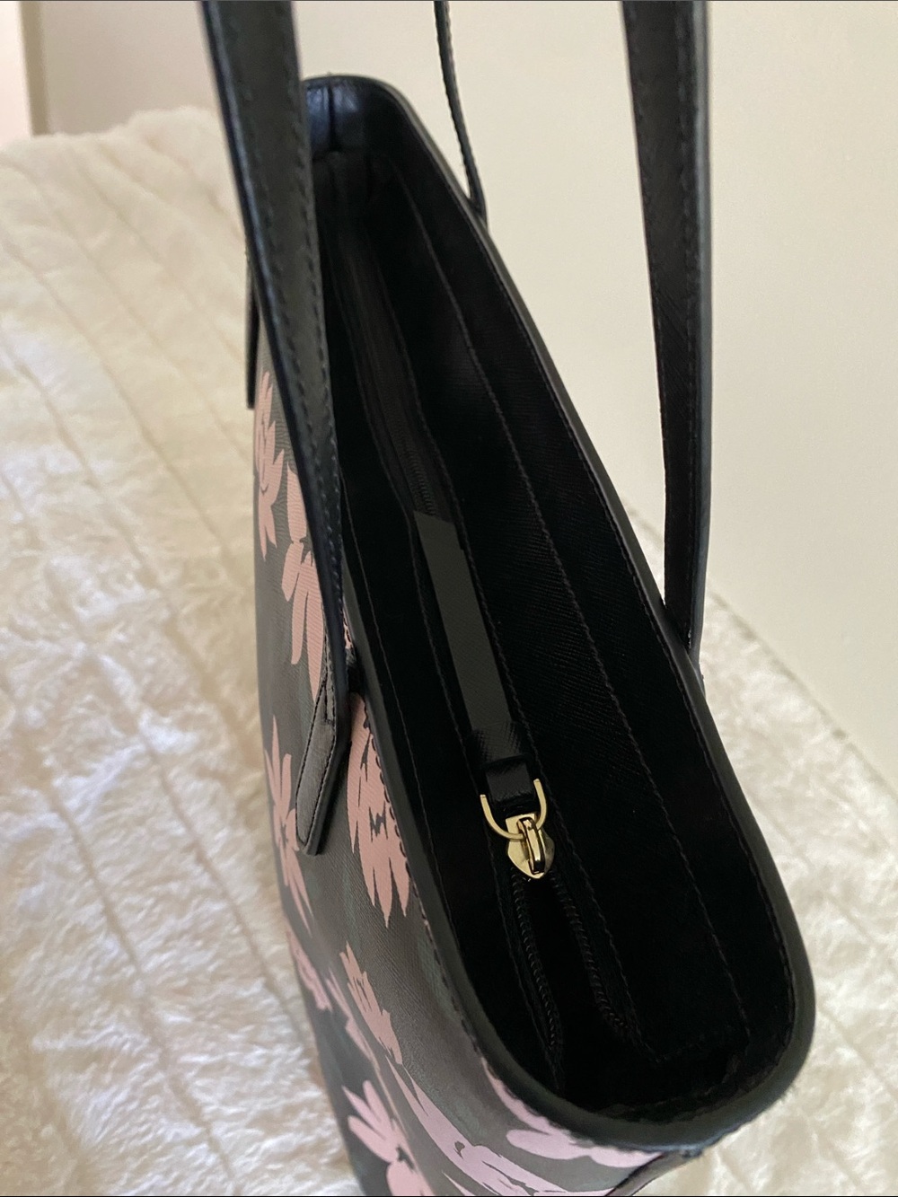 Kate Spade New York Jana Winter Blooms Medium Tote - Picture 10 of 17